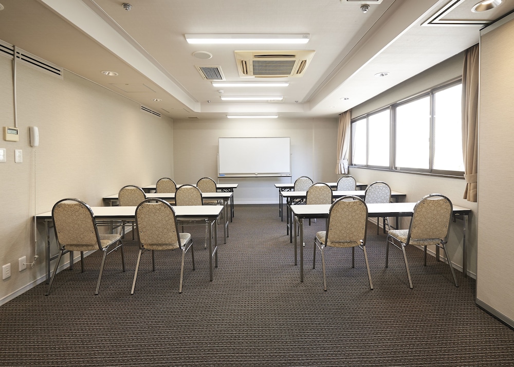 Hotel Consort Shin-Osaka 40/50
