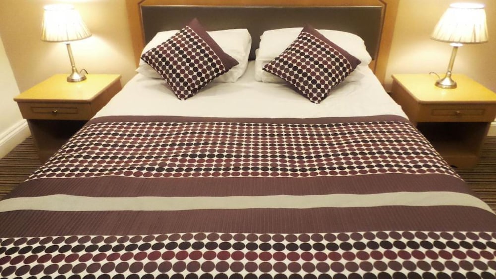 Parkside International Hotel 13/41