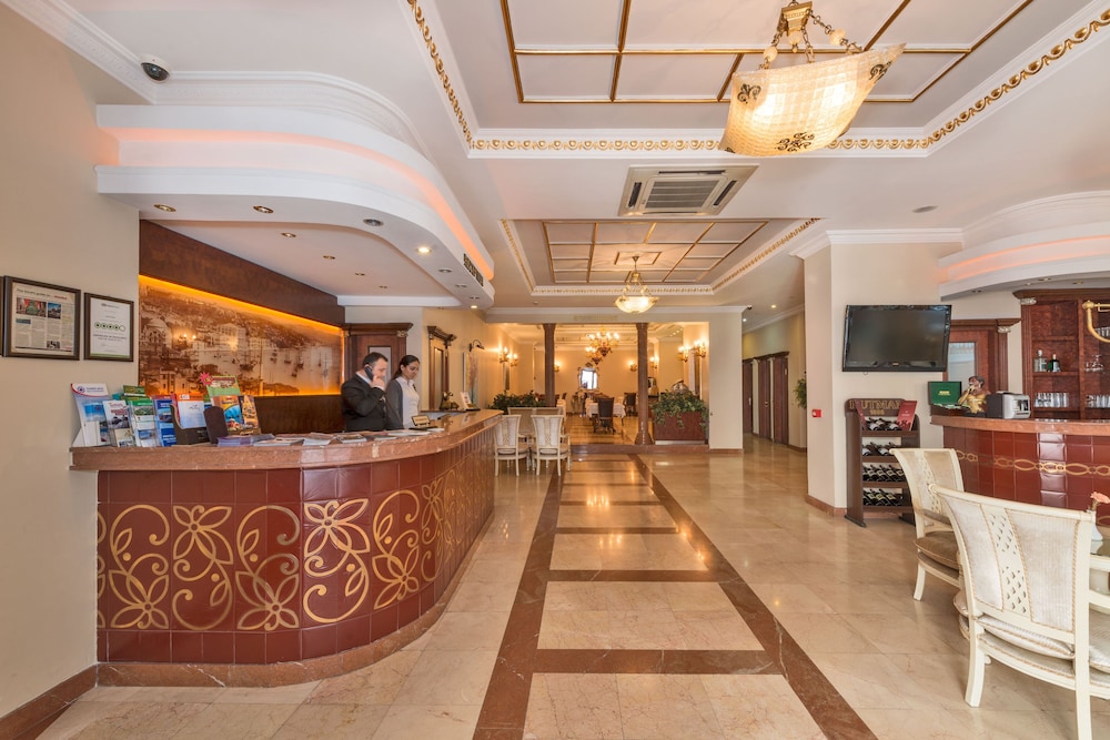 Antis Hotel 2/63