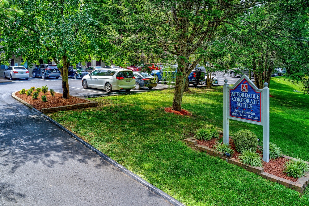 Affordable Corporate Suites - Roanoke 37/50