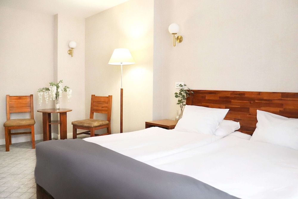 Hotel Piast 15/50