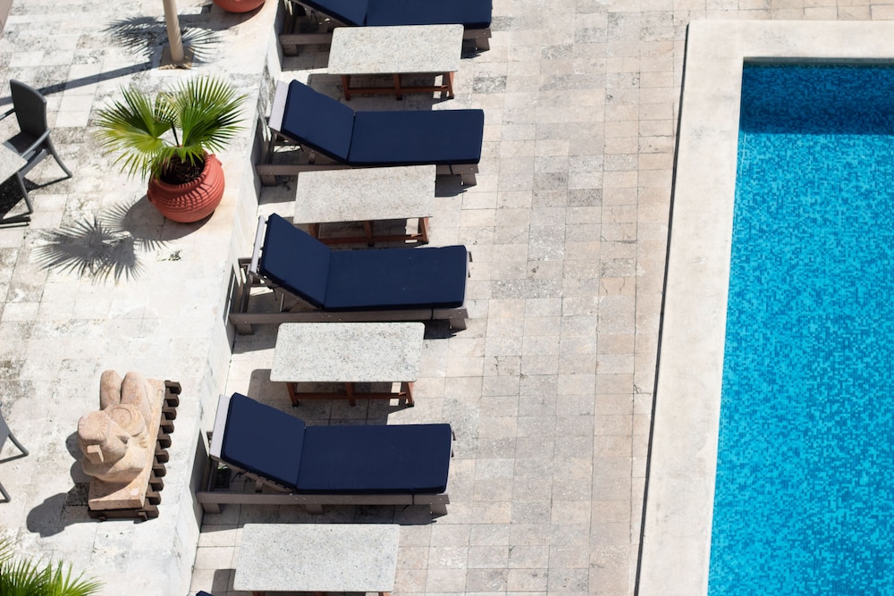 Los Aluxes Hotel 47/50