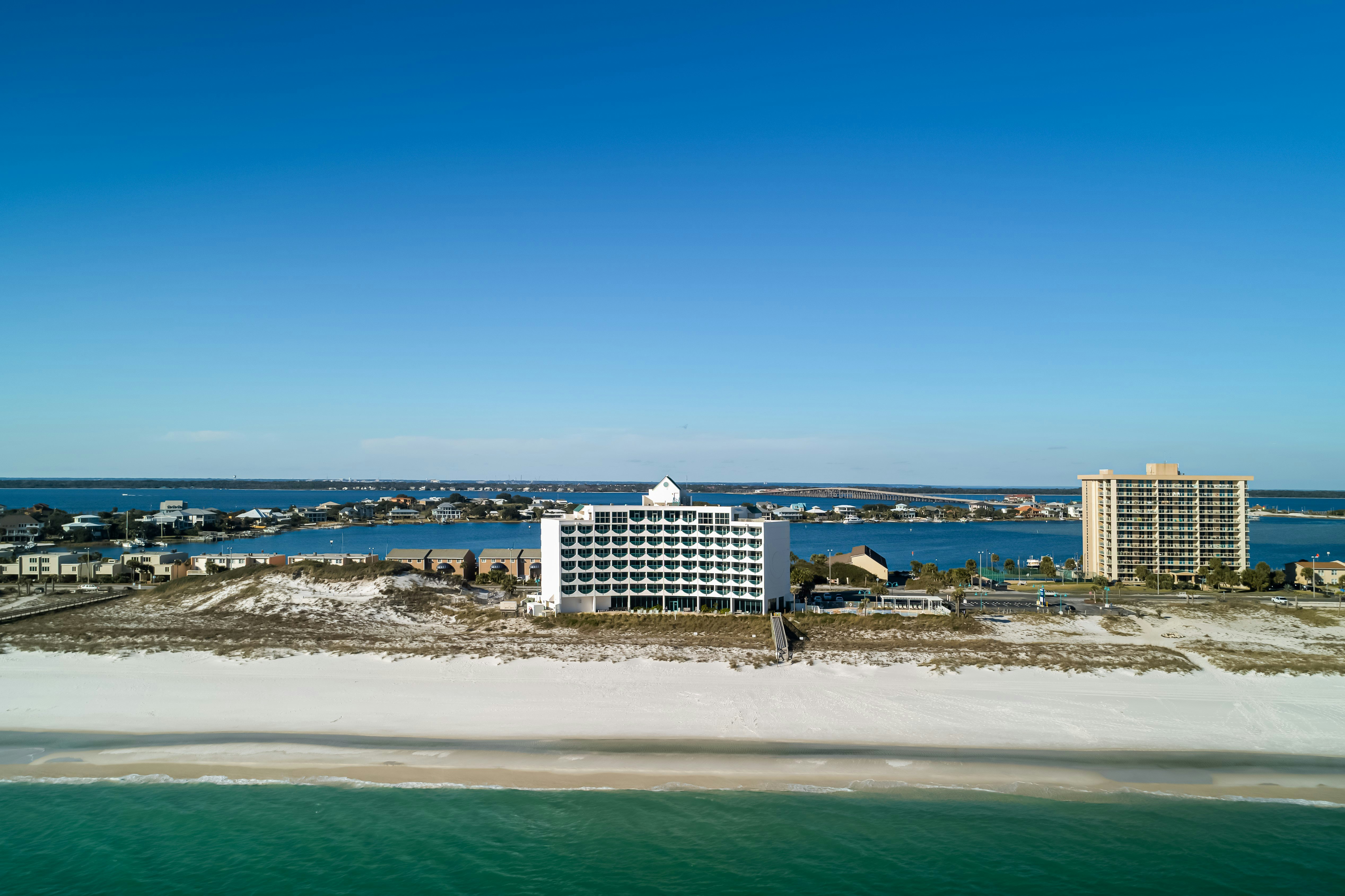 Holiday Inn Express Pensacola Beach 53/60