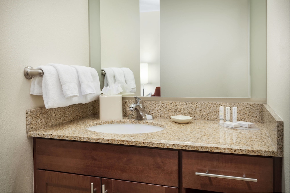 RESIDENCE INN BY MARRIOTT CHICAGO DOWNTOWN/RIVER NORTH 9/50