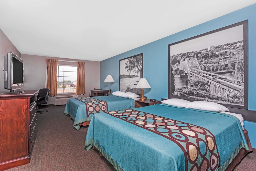 Super 8 by Wyndham Rainsville 4/23