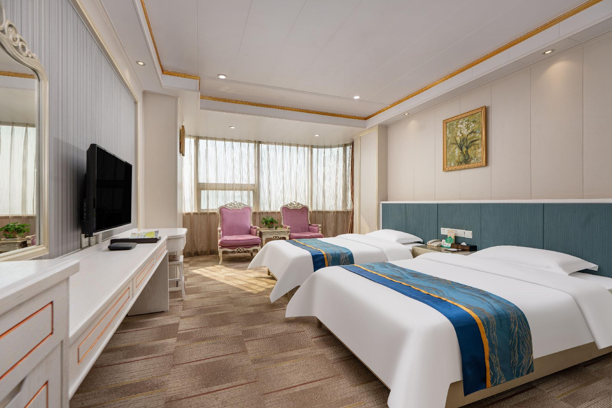 Zhonghai International Hotel 7/23