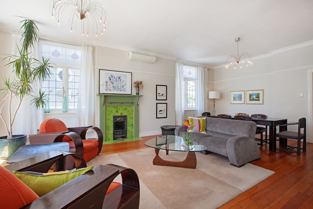 Barry Hall Apartments 32/50
