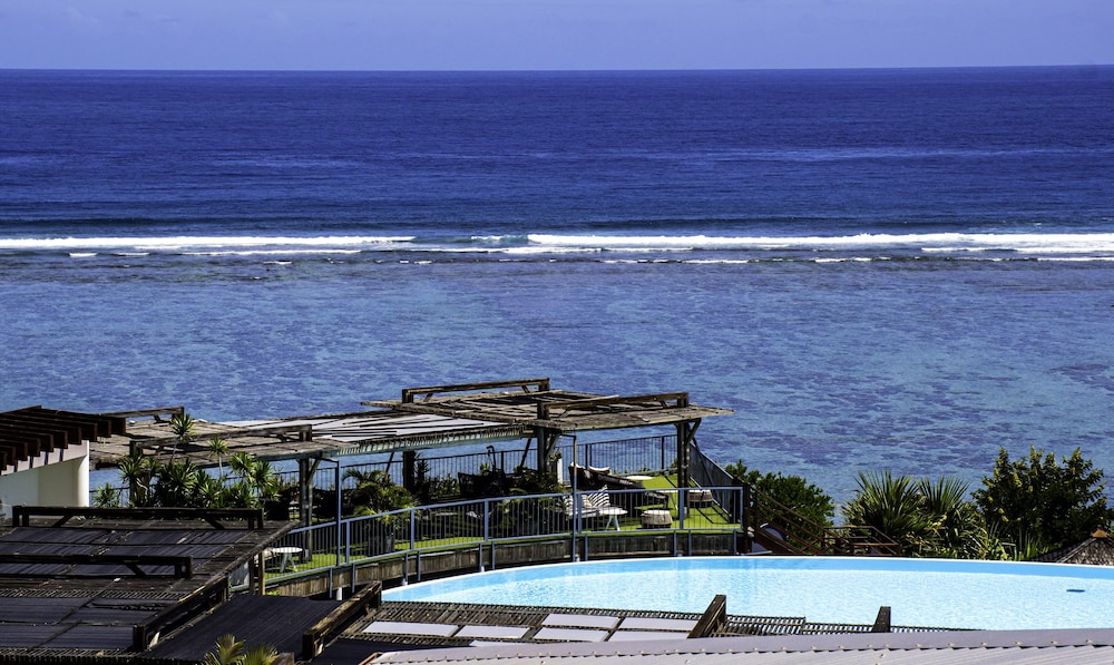 Akoya Hotel and Spa 60/68