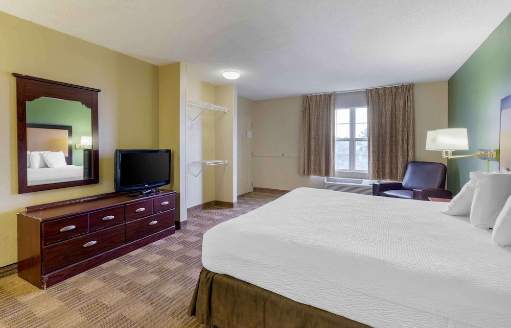 Extended Stay America - Fayetteville - Owen Dr. 6/37