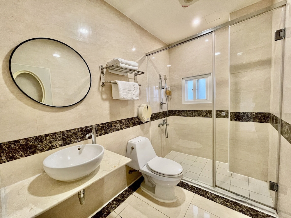 Martin Wales Hotel Kenting 69/69