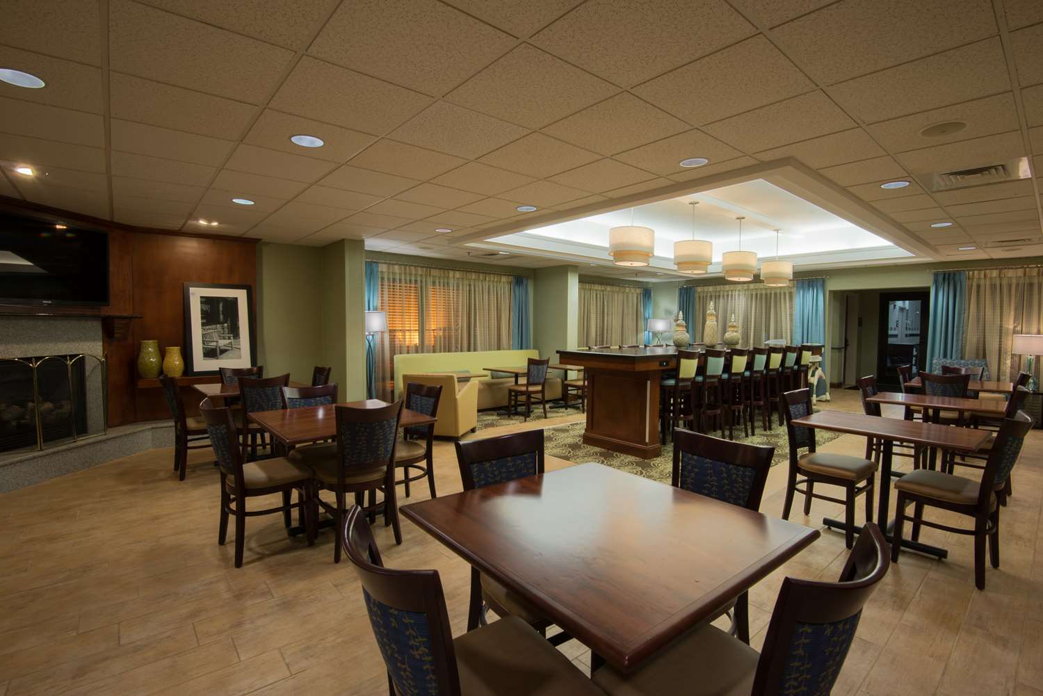 restaurant cafeteria