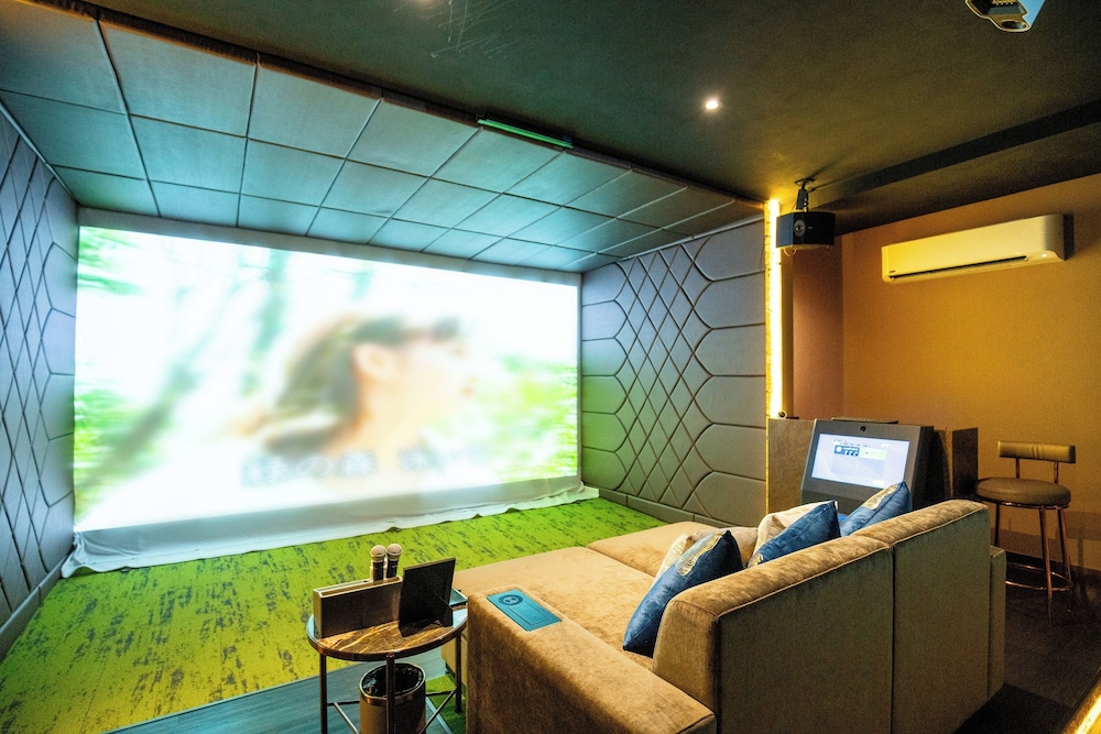 The One Smart Living & Safety by ZUZU 43/50