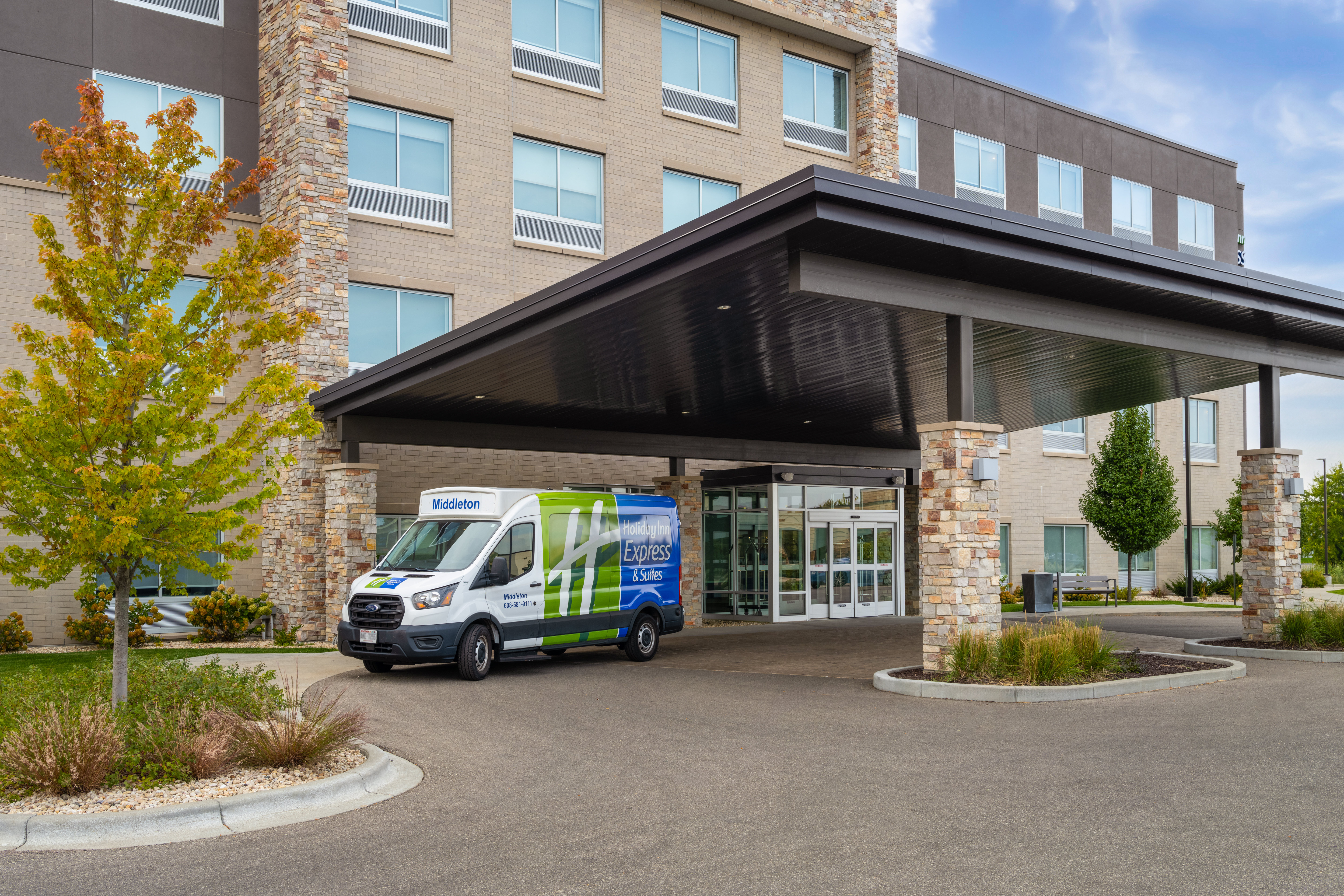 Holiday Inn Express And Suites Madison West Middleton 32/35