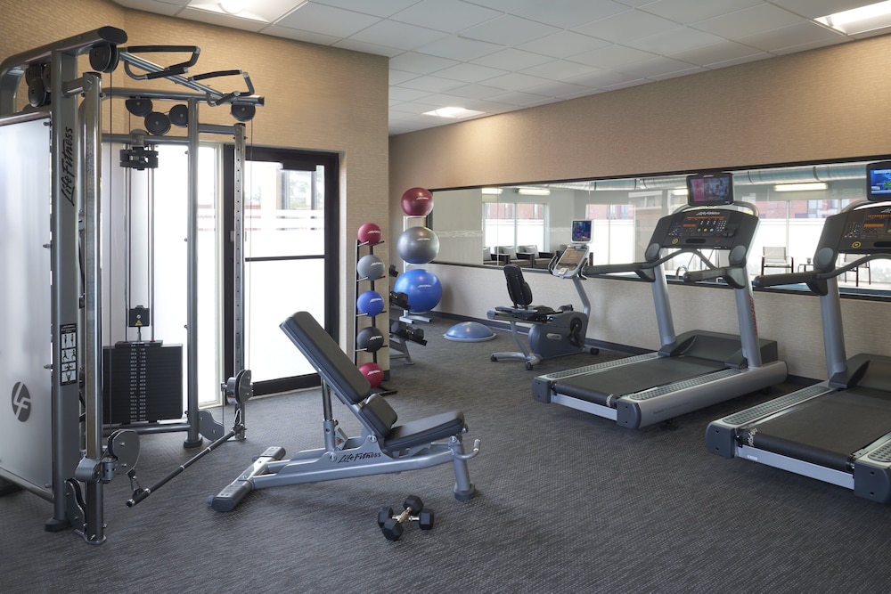 Courtyard Marriott Toronto Airport 18/56