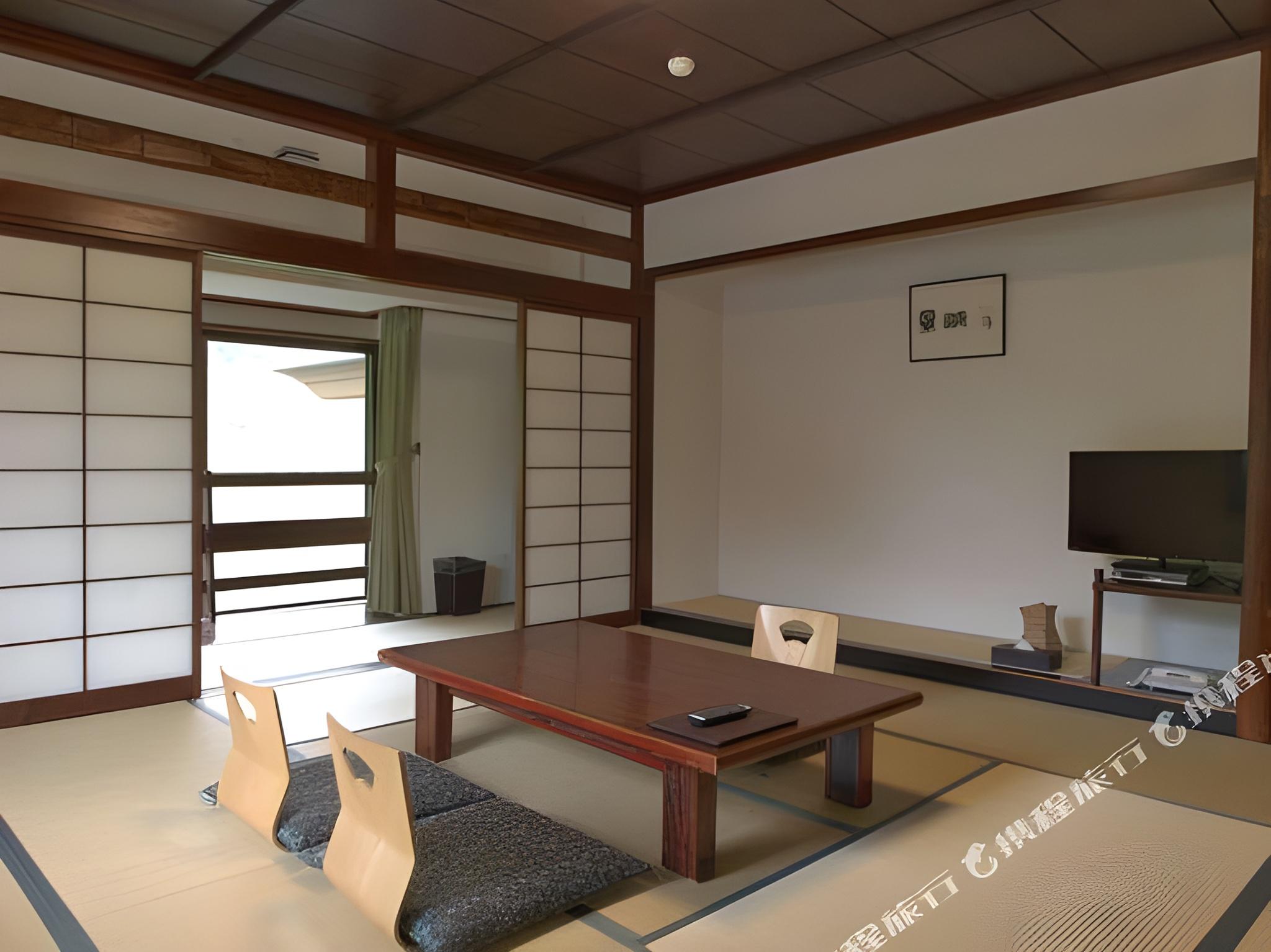 Kamikochi Alpen Hotel 32/38