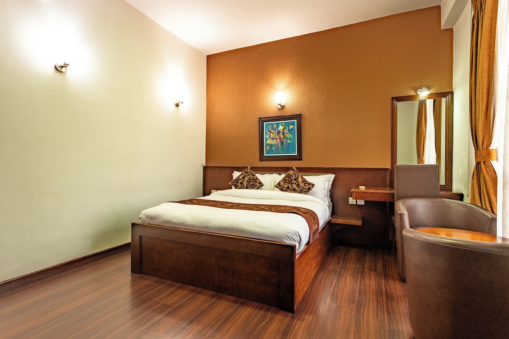 Apartment, Queen Bed, Bathtub