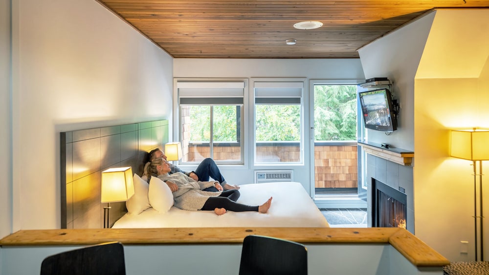 Executive Inn At Whistler Village 21/51