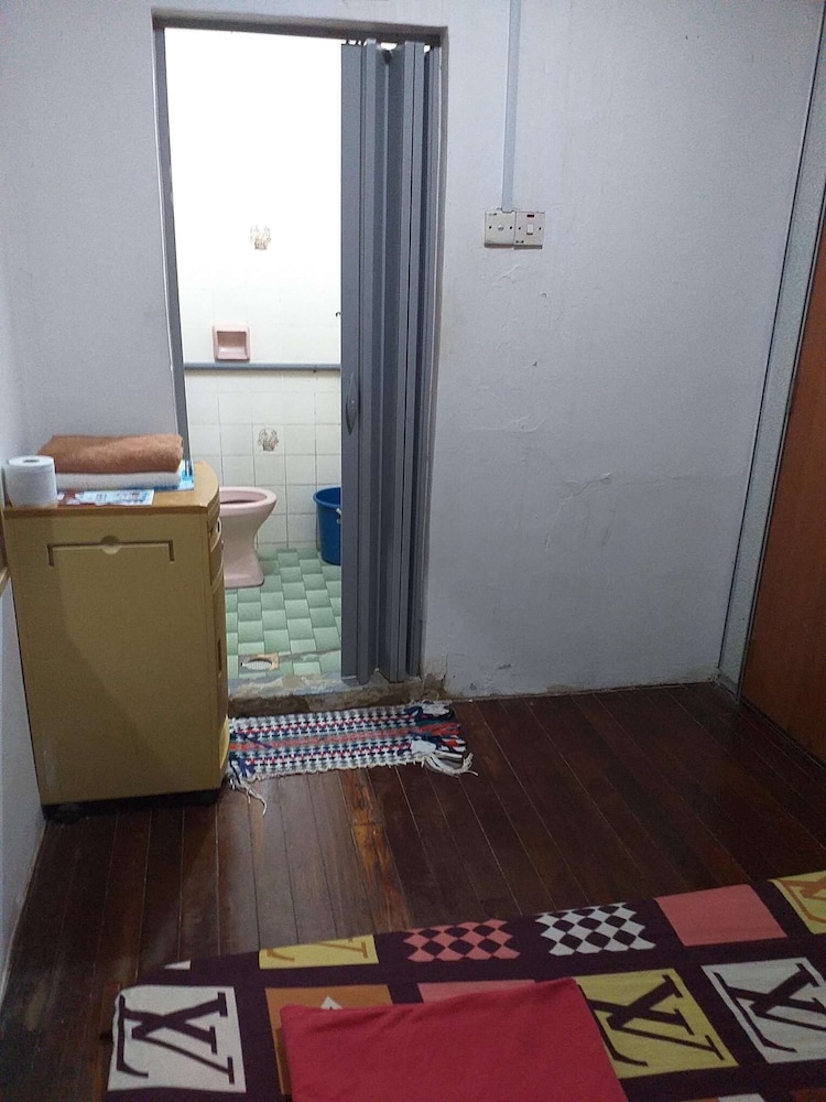 Discovery Malacca Hostel 7/73