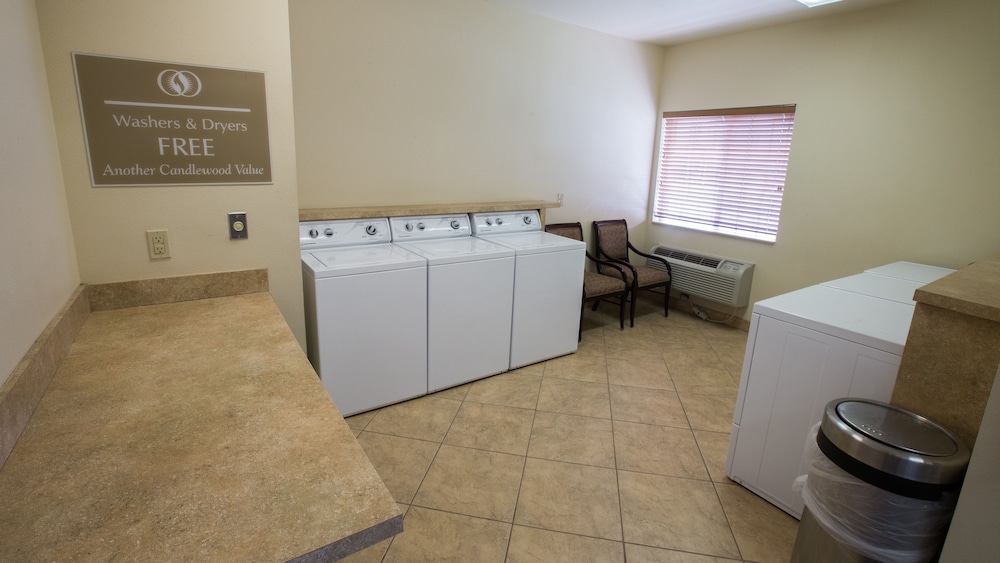 Candlewood Suites Joplin 16/35