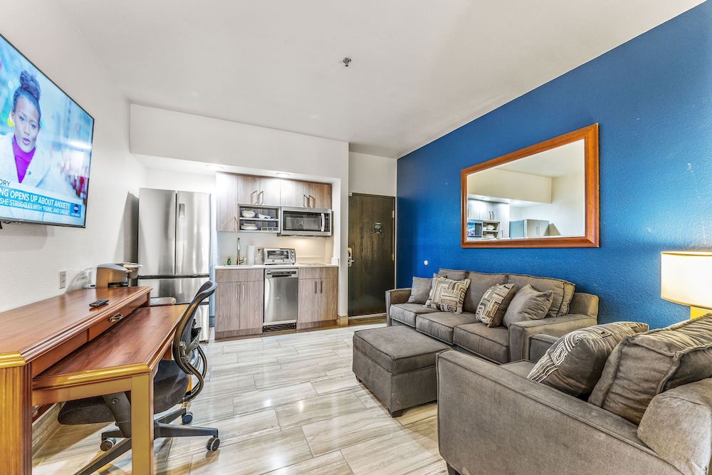Metro Tempe Extended Stay 37/55