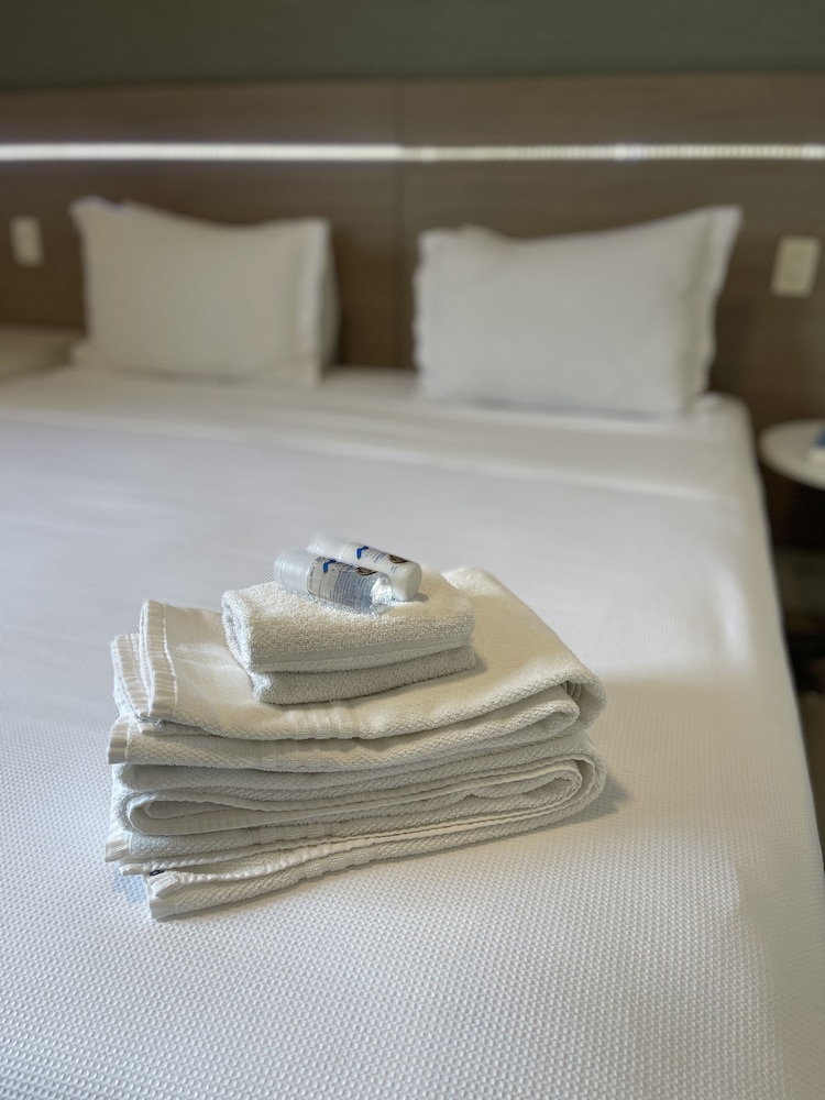 Hotel Adrianopolis All Suites 25/65
