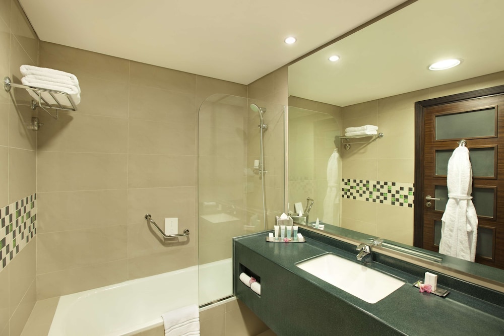 DoubleTree by Hilton Hotel Aqaba 20/70