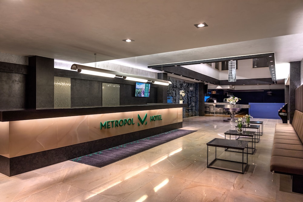 Metropol Hotel 10/59
