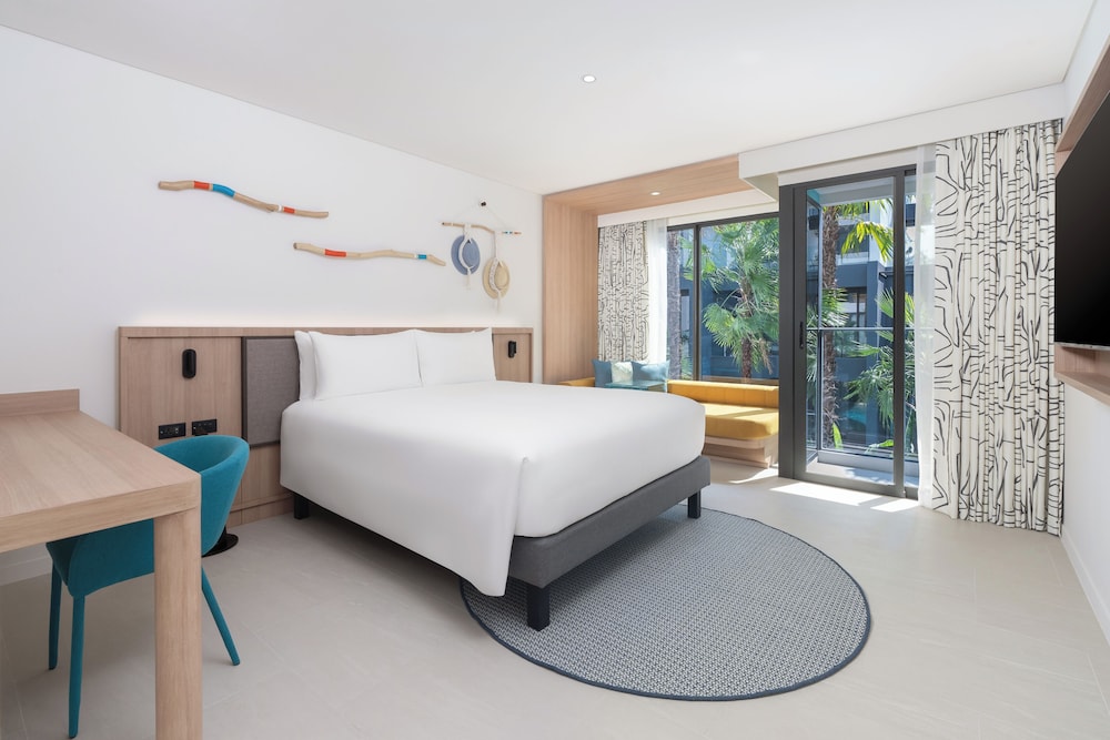 Superior, Double Bed, Sofa, Balcony