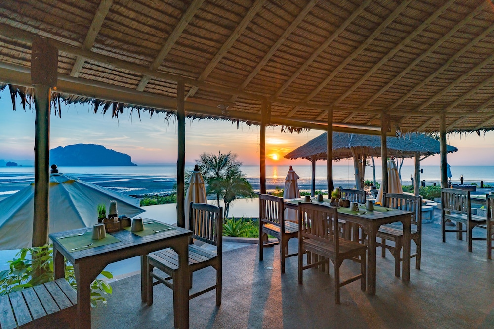 Koh Yao Yai Village 64/80
