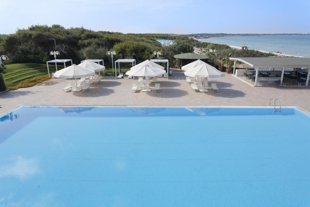 Grand Hotel Costa Brada 40/43