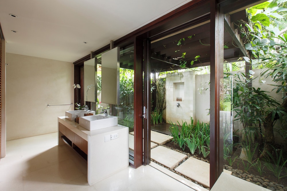 Amb, 5 Bedrooms, Villa, 5 King Beds