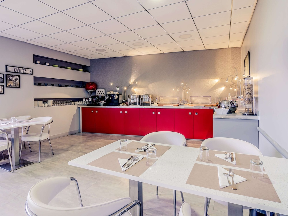 MERCURE CERGY PONTOISE CENTRE 56/70