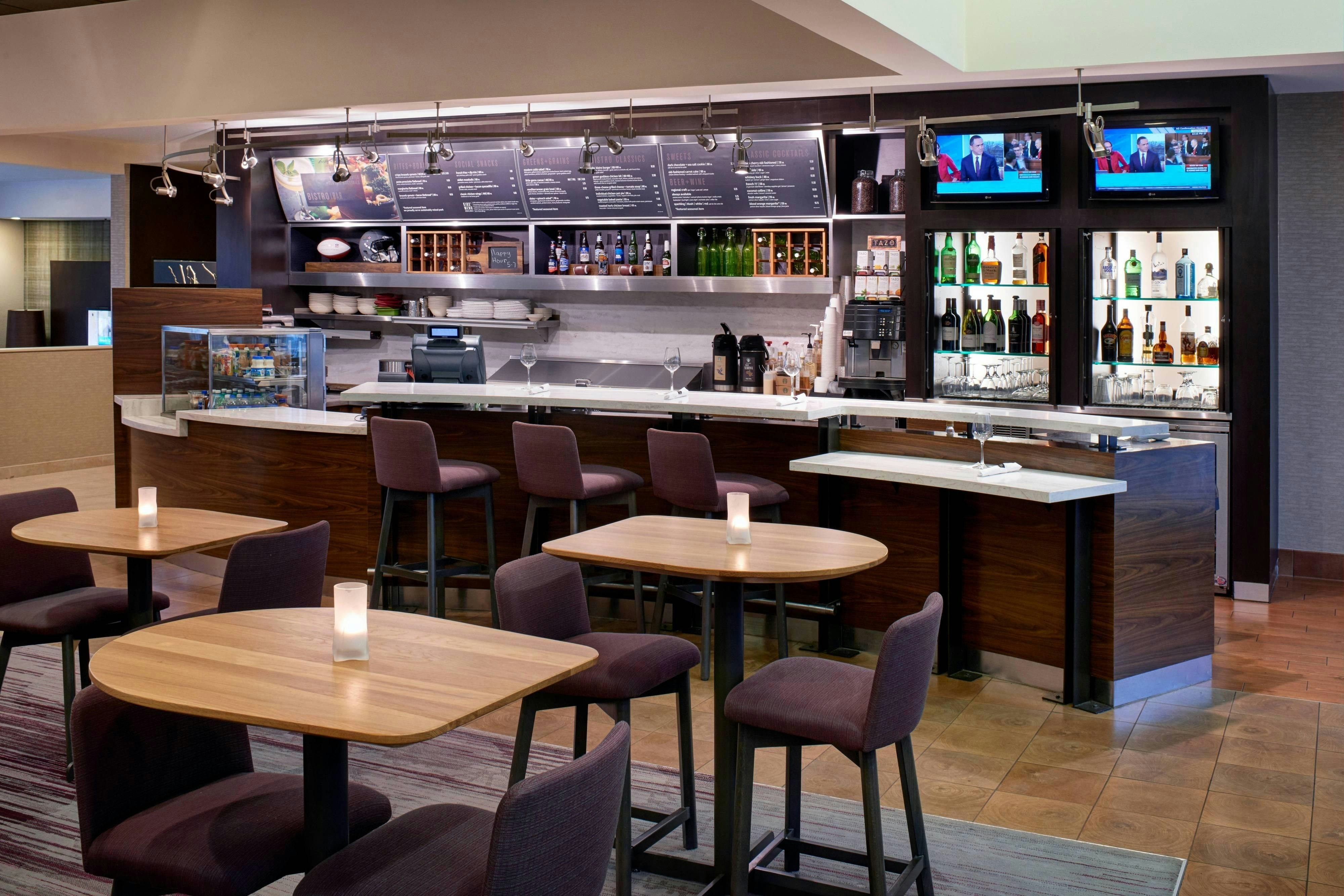 Courtyard By Marriott Detroit Metropolitan Airport Romulus 4/10