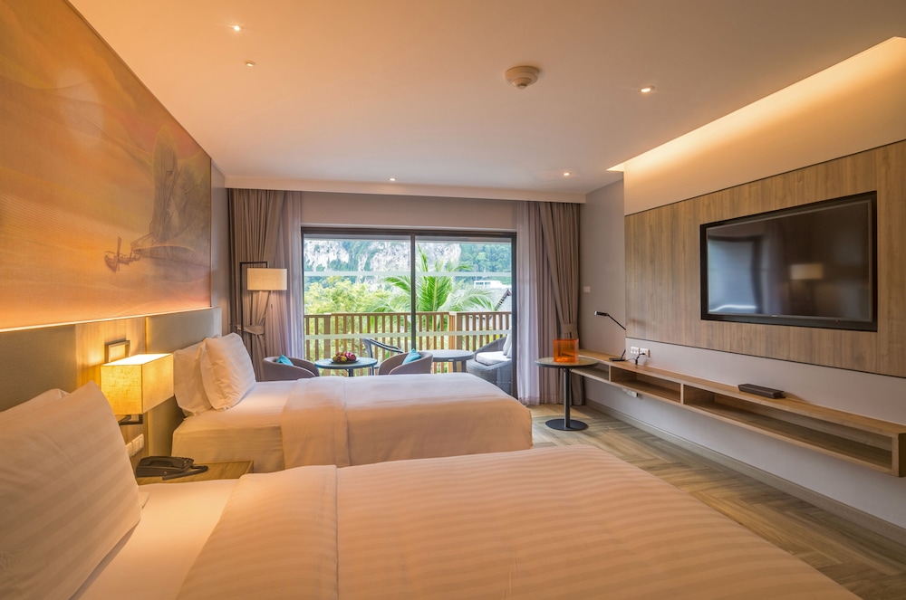 Holiday Inn Resort Krabi Ao Nang Beach 56/79