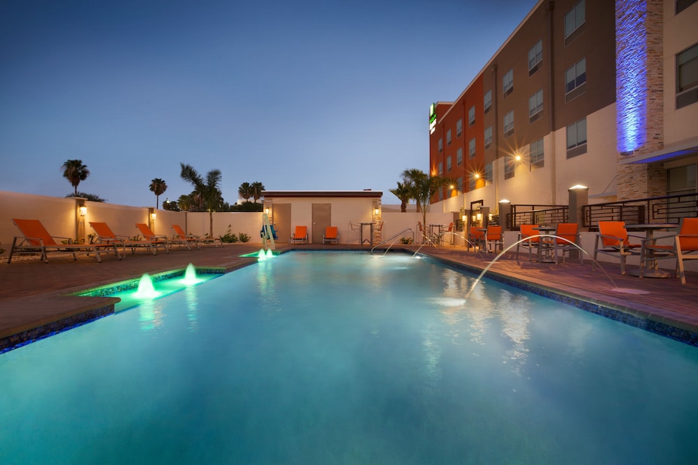 Holiday Inn Express & Suites Mcallen - Medical Center Area 1/54