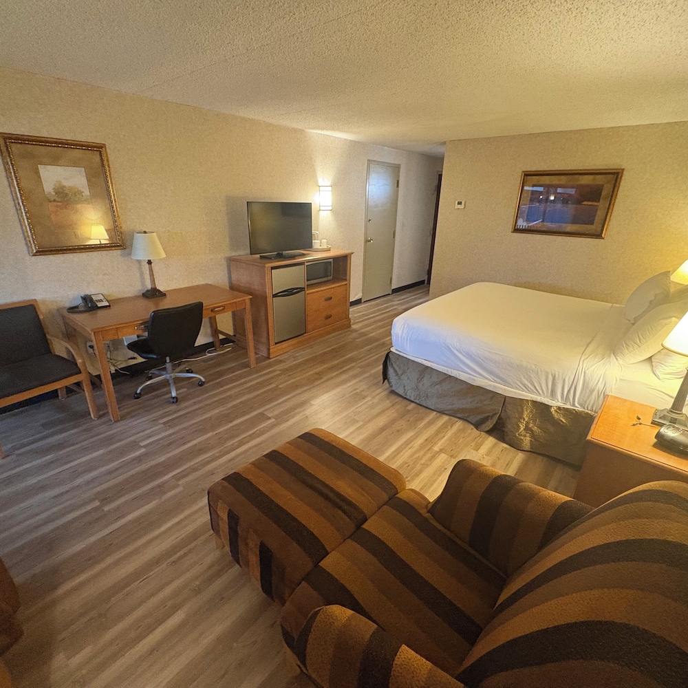 Bismarck Hotel and Conference Center 16/50