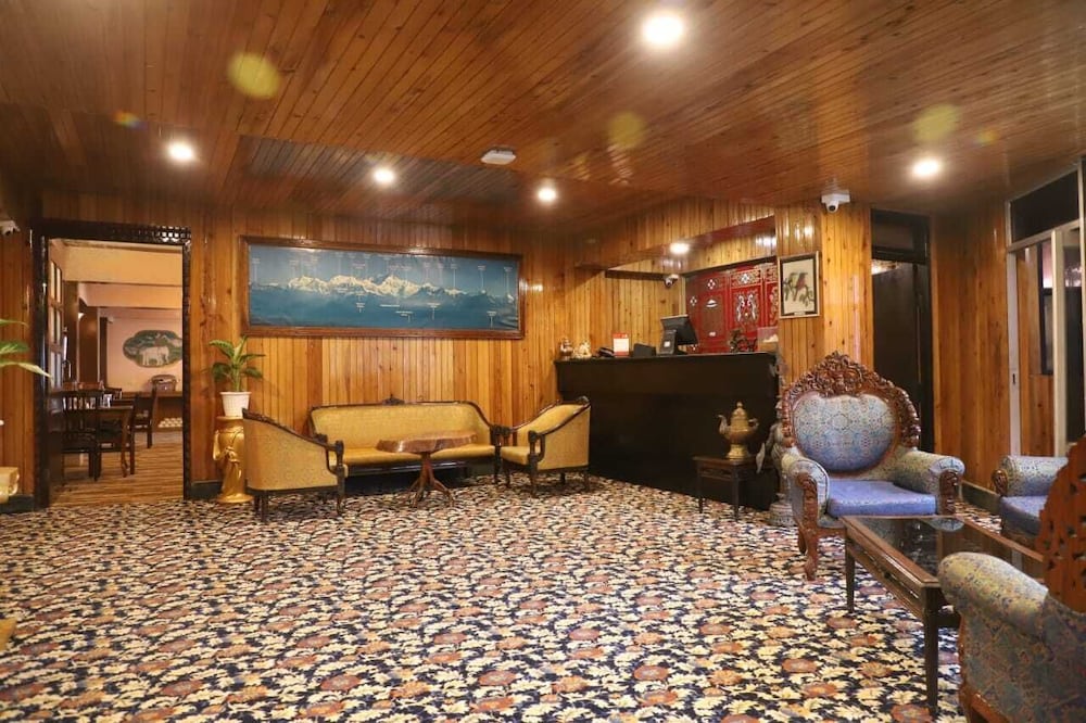 The Lindsay Himalayan Heights 18/31