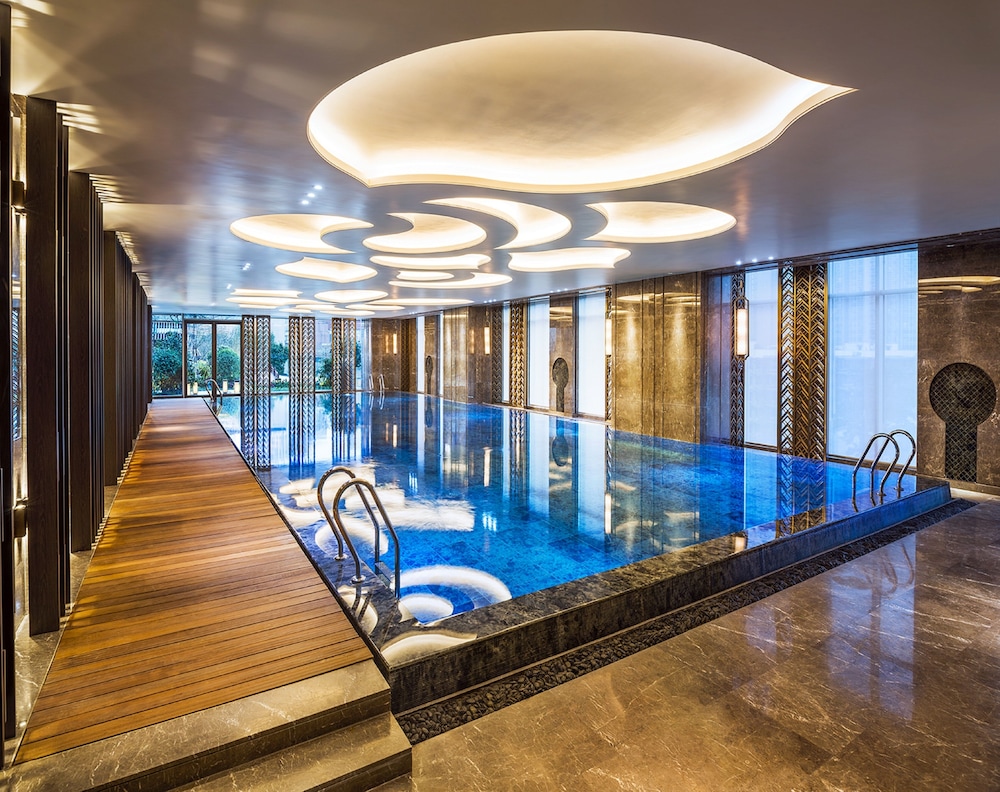 Wanda Reign Chengdu 19/45