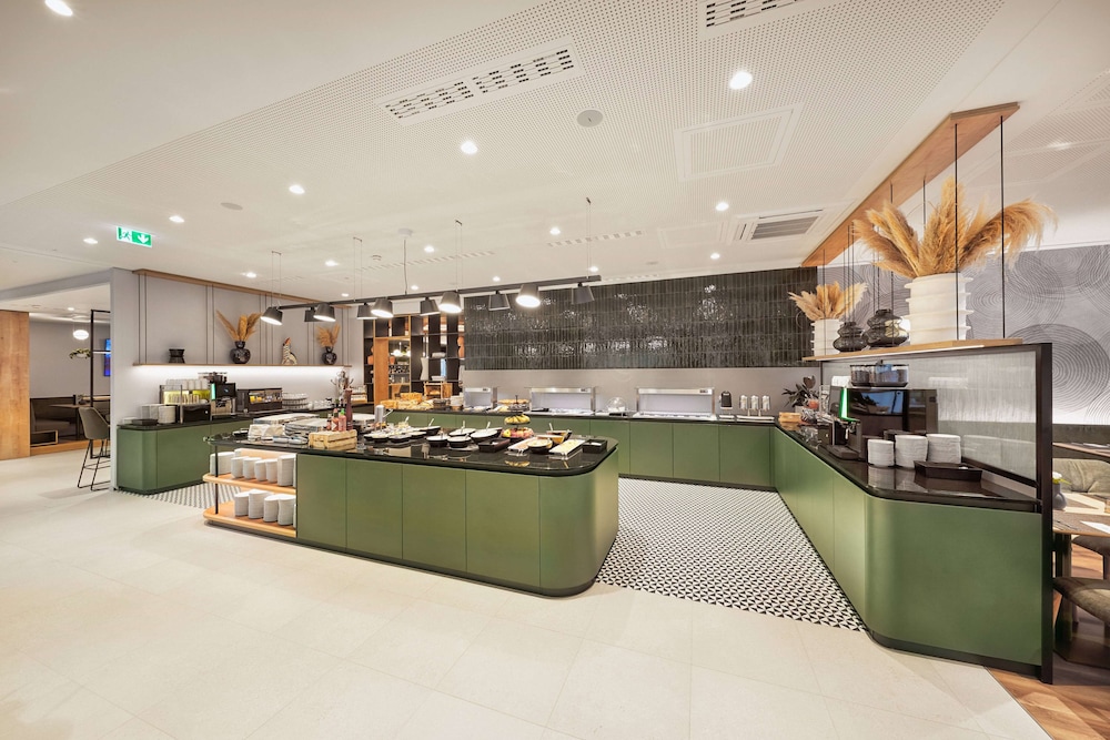 H+ Hotel Eschborn 36/43