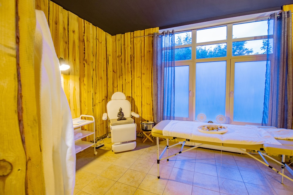 Waldhotel Roggosen 22/69
