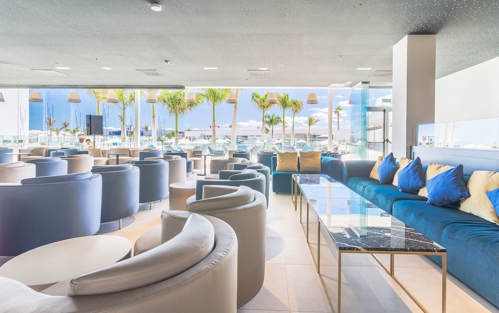 Hotel Lava Beach 38/56