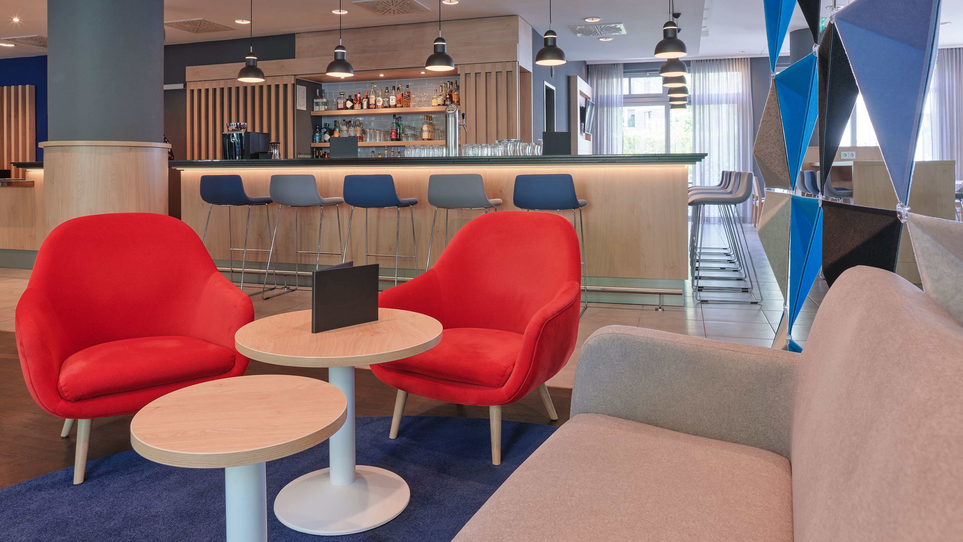 HOLIDAY INN EXPRESS BERLIN CITY CENTRE 38/52