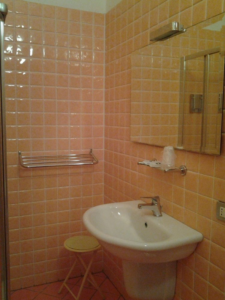 Hotel I Colori 48/50