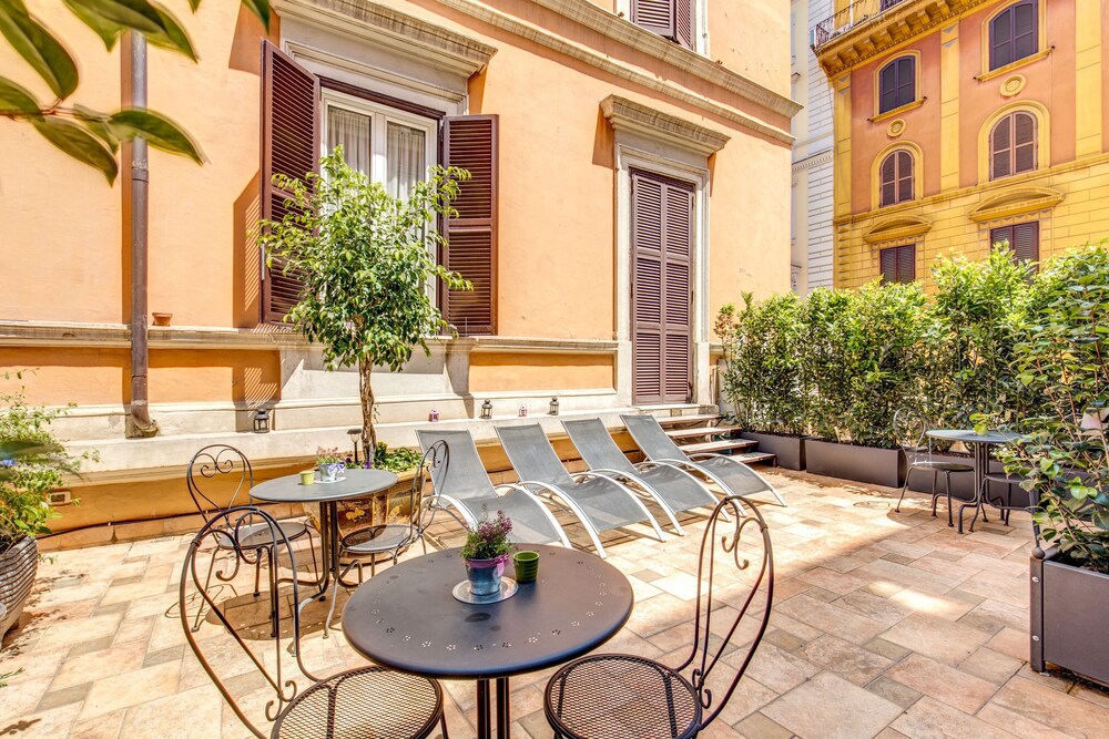 ROMAN TERRACE 35/41