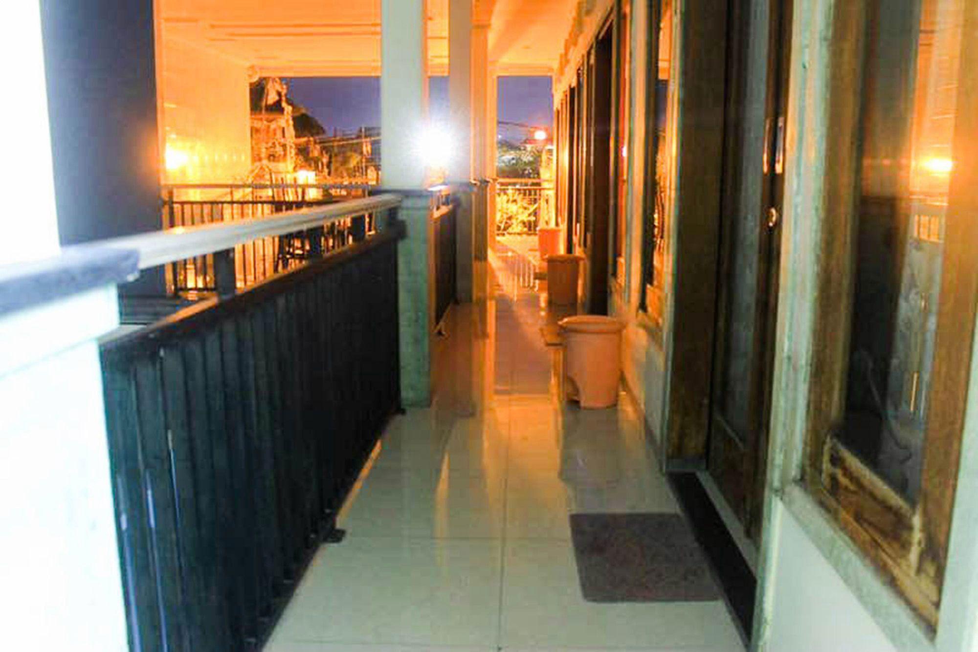 Antara Sunset Road 2/35