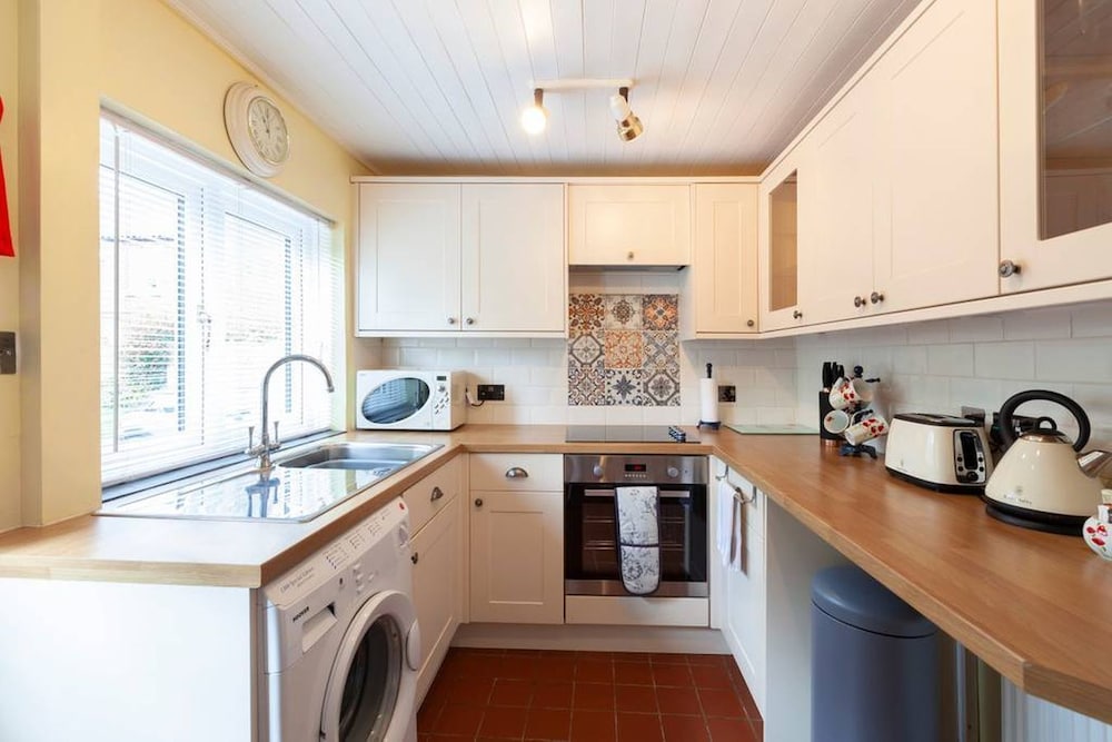 Ceilidh Cottage 35/48