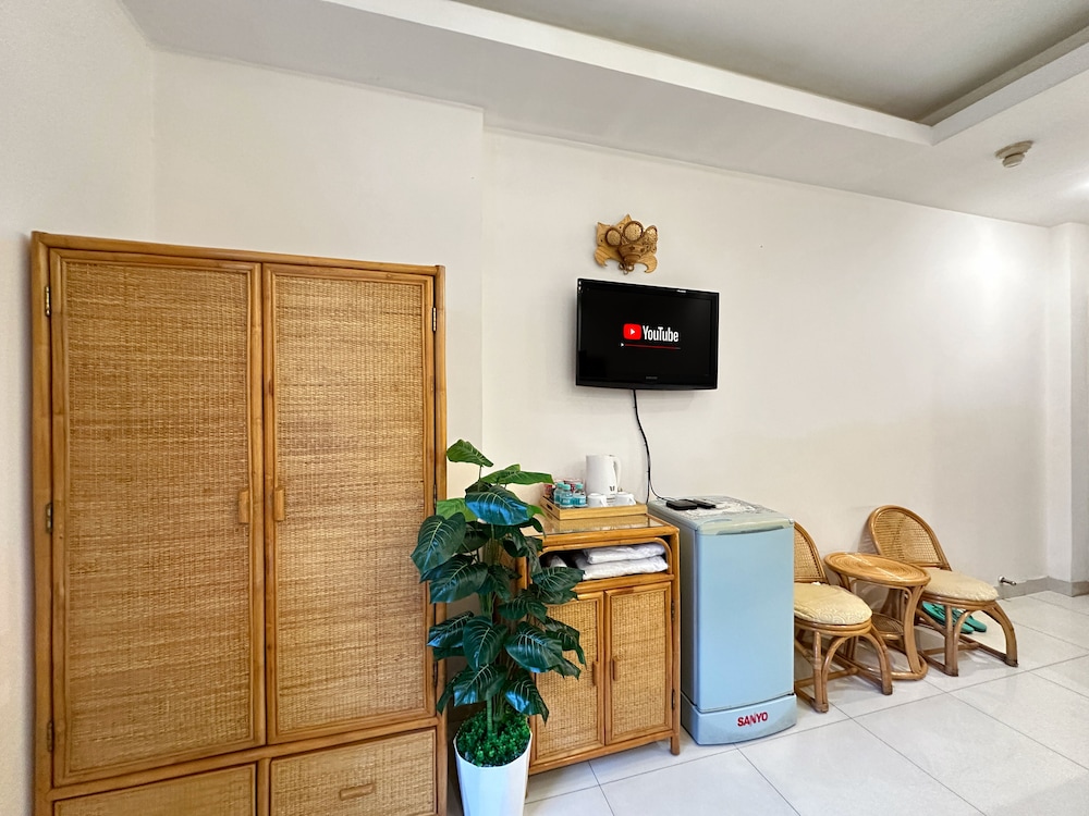 Calmette Hotel 44/50