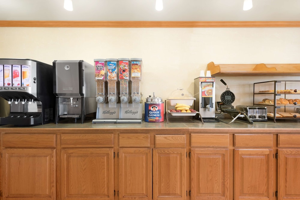 Country Inn Suites By Radisson Milwaukee Airport Wi 45/50