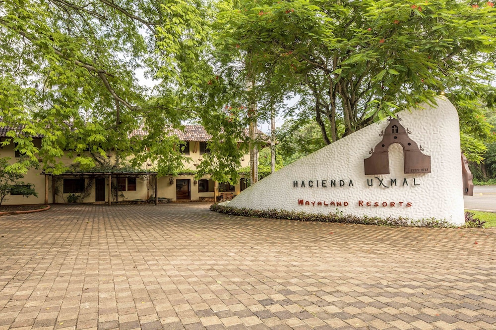 Hacienda Uxmal 45/49