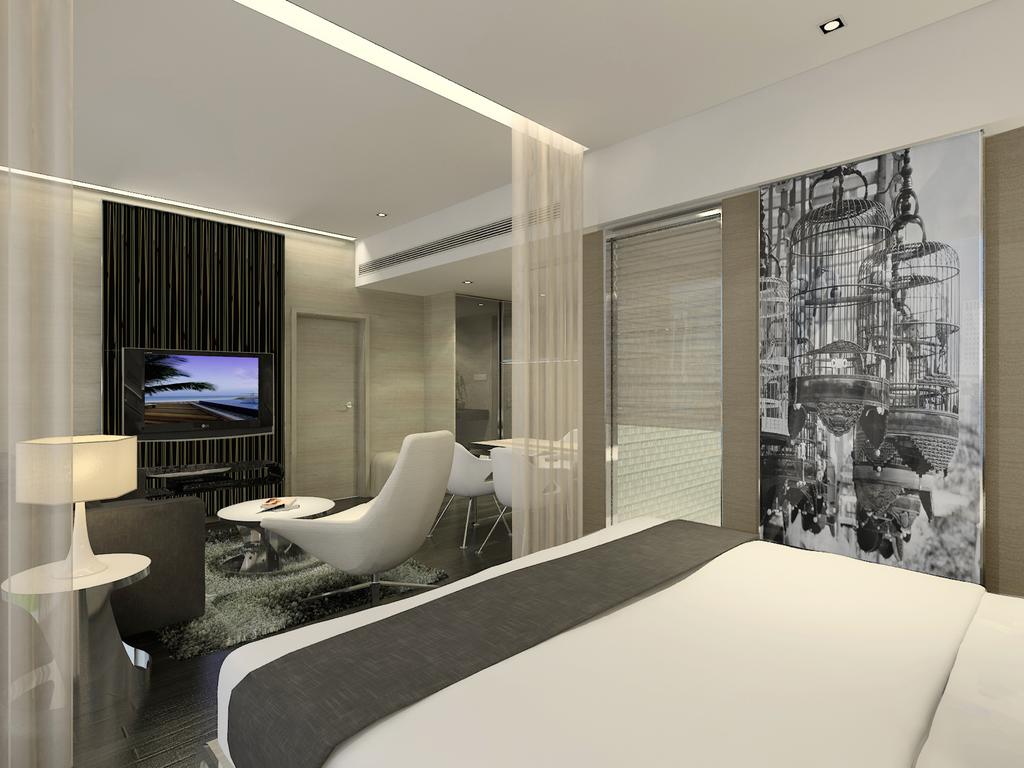 Deluxe Suite